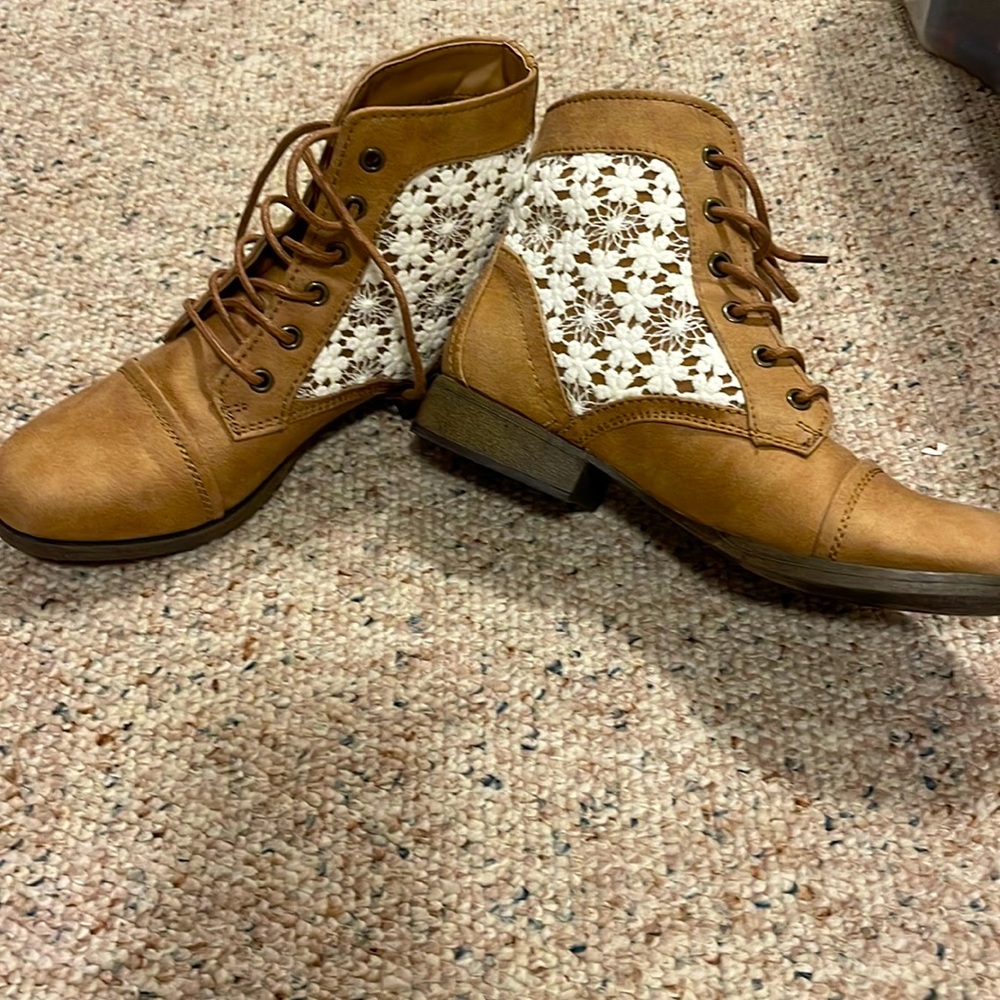 Brash boots